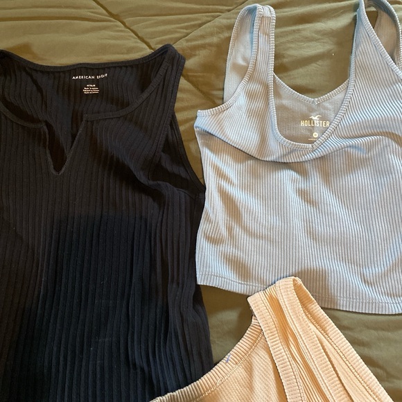 Tank top bundle - Picture 2 of 3